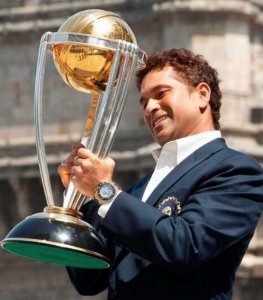 Sachin Tendulkar holding the World Cup trophy